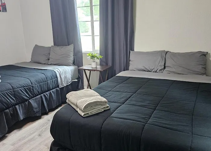 Charming 4Br Bundle Near Downtown & Airport